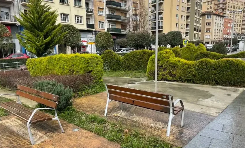 Reurbanización de la plaza Parrita de Burlada